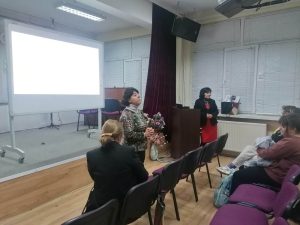 Ученици на Второ СУ с лекция на тема: "Никола Маринов и неговите ученици"