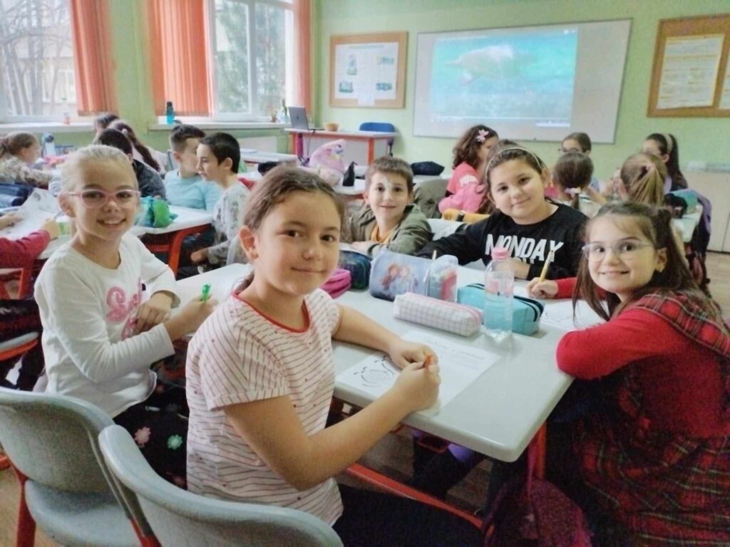 Проект „Писма от света“.