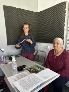 Писателка представи своя книга пред второкласници