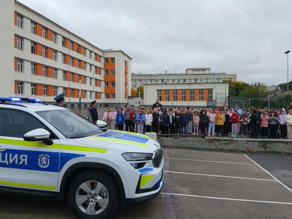 Безопасност на пътя: Учим се от най-добрите!