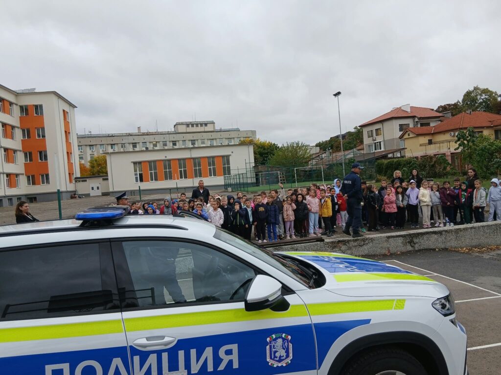 Безопасност на пътя: Учим се от най-добрите!